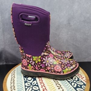 Bogs Boots Size 5 Daisy Love Purple Floral